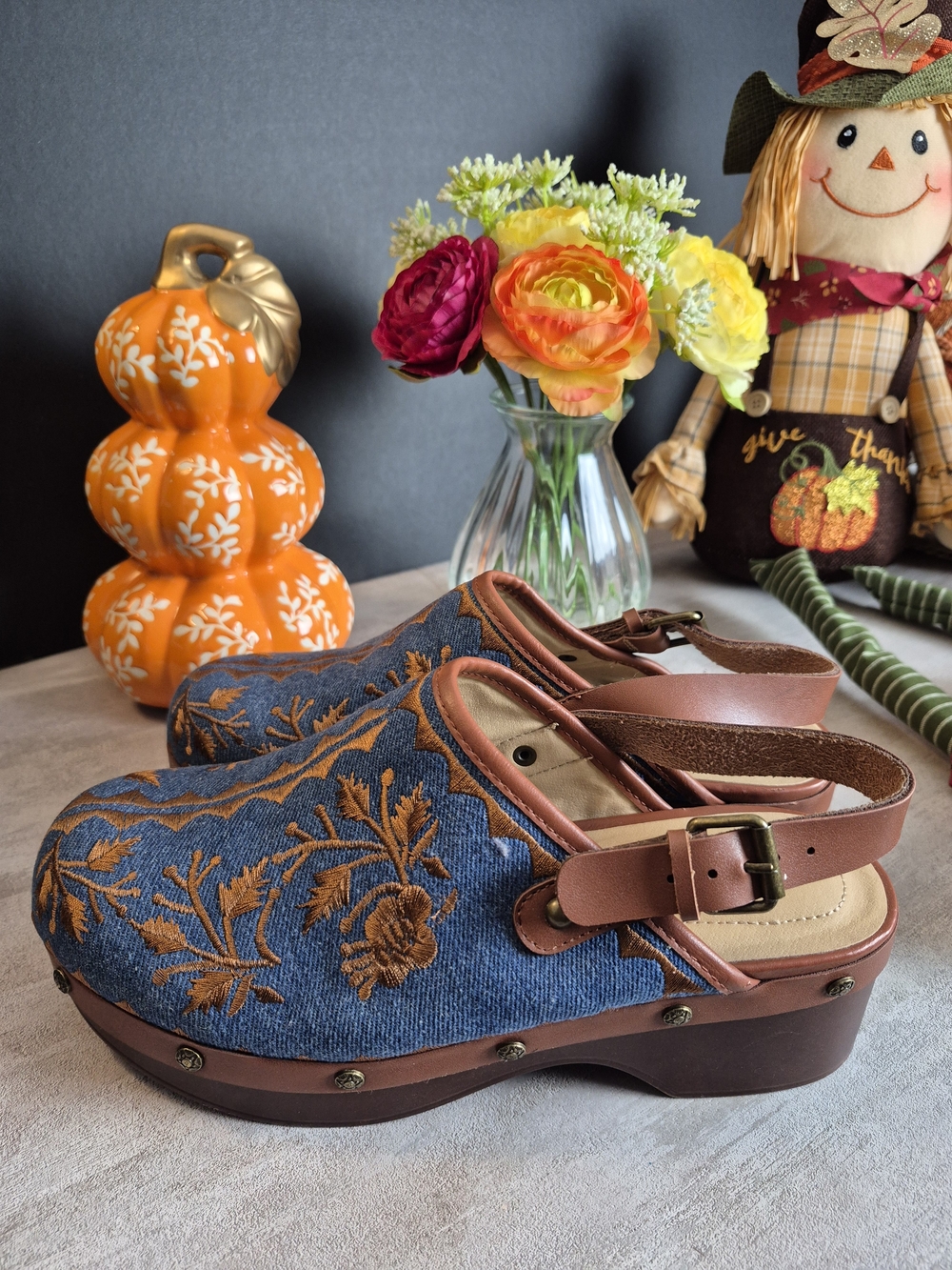 Comfort Colors Blue Embroidered Denim Clogs with Brown Leather Strap.Size 7.5